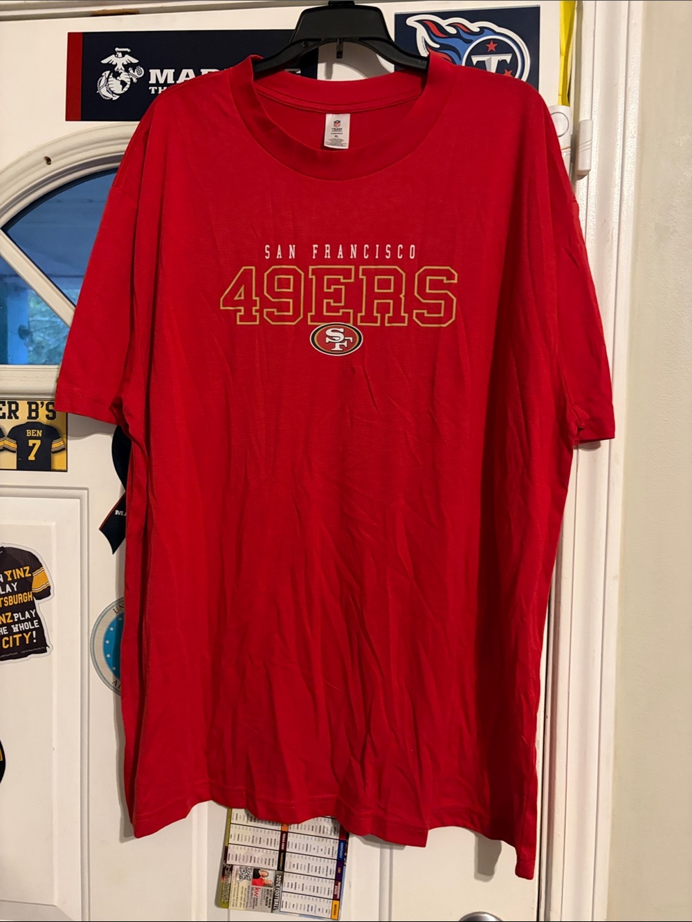 San Francisco 49ers Red Team Logo T‑Shirt - Men. NWOT